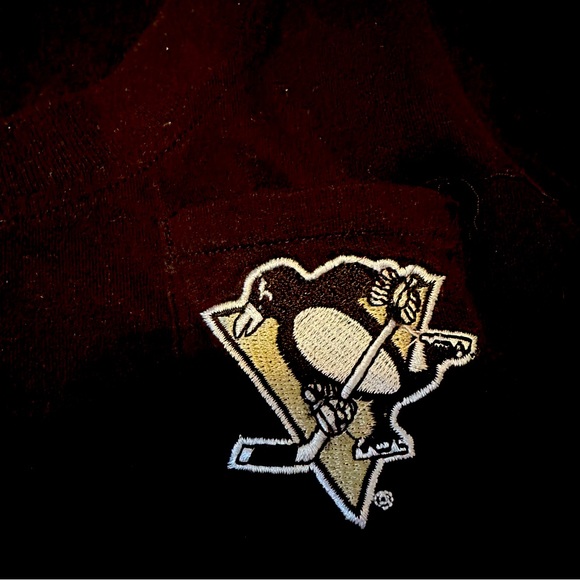 Touch By Alyssa Milano NHL Pittsburgh Penguins Black Tee w/ Gold Back Zipper EUC - Picture 6 of 10